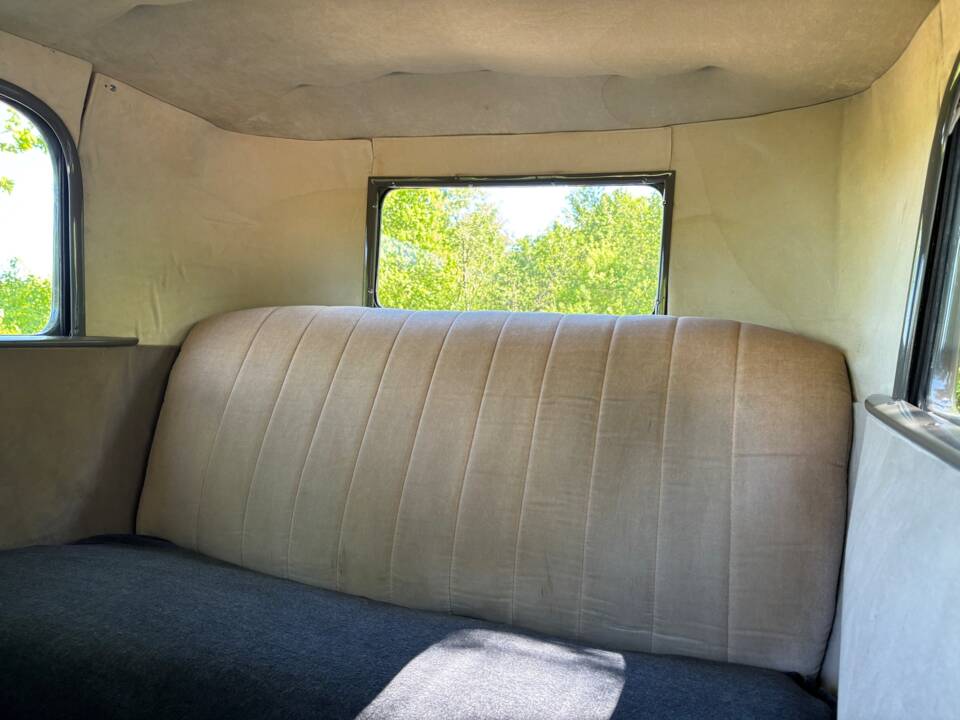 Image 7/28 of Ford Model A Tudor Sedan (1931)