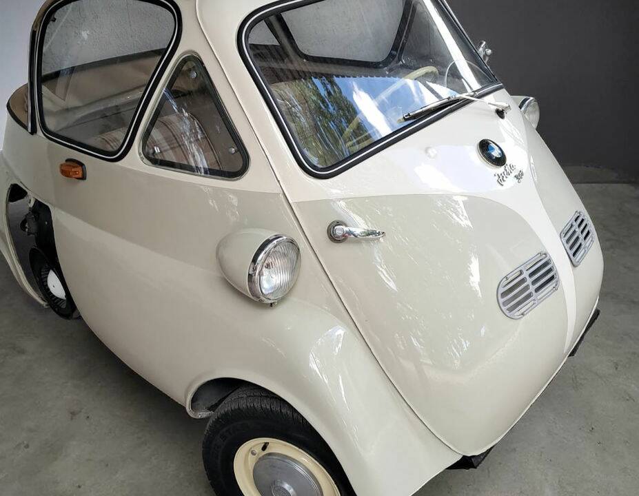 Image 1/7 of BMW Isetta 300 (1960)