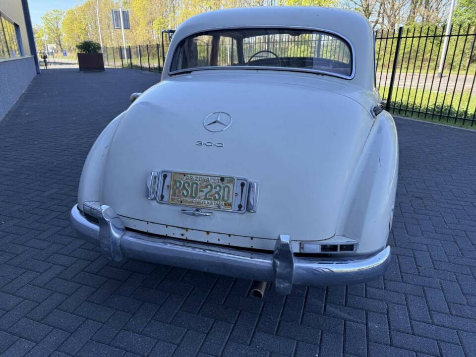 Afbeelding 6/50 van Mercedes-Benz 300 c (1956)