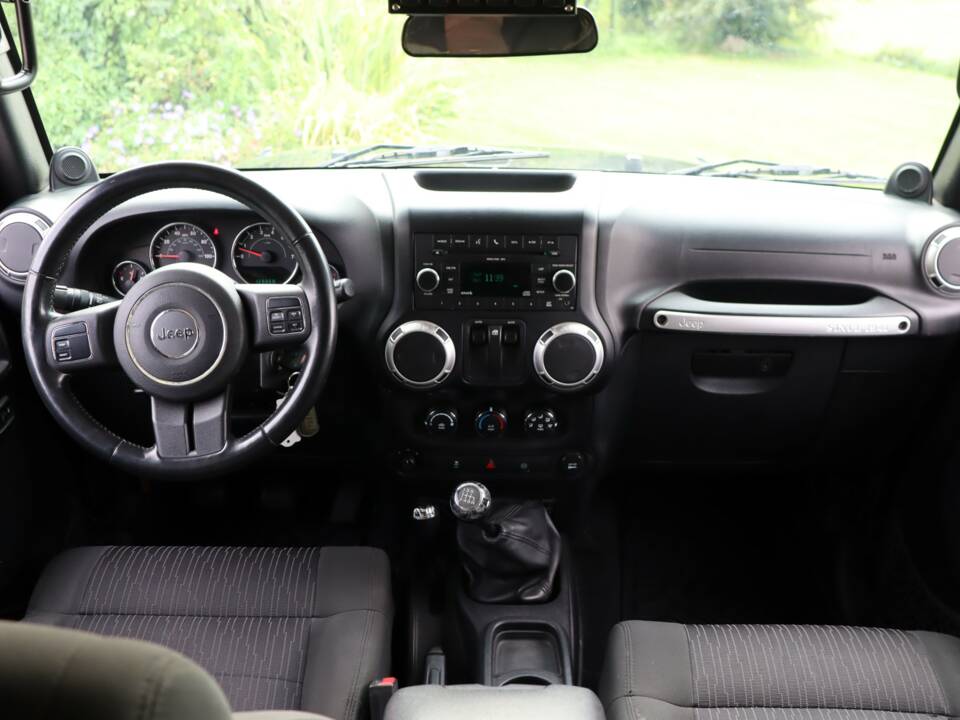 Image 50/50 of Jeep Wrangler 3.8 Rubicon (2011)