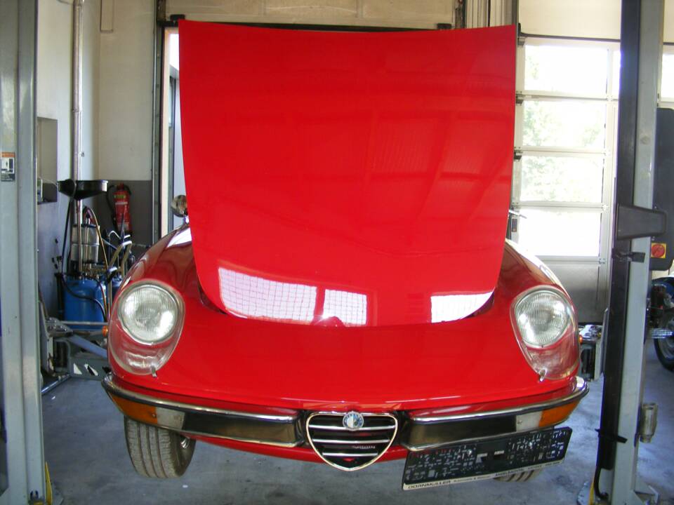 Immagine 65/77 di Alfa Romeo Spider Veloce 2000 (1981)