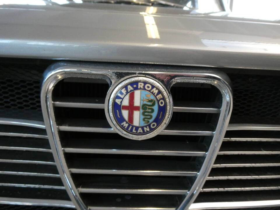 Immagine 33/40 di Alfa Romeo 1750 Berlina (1968)