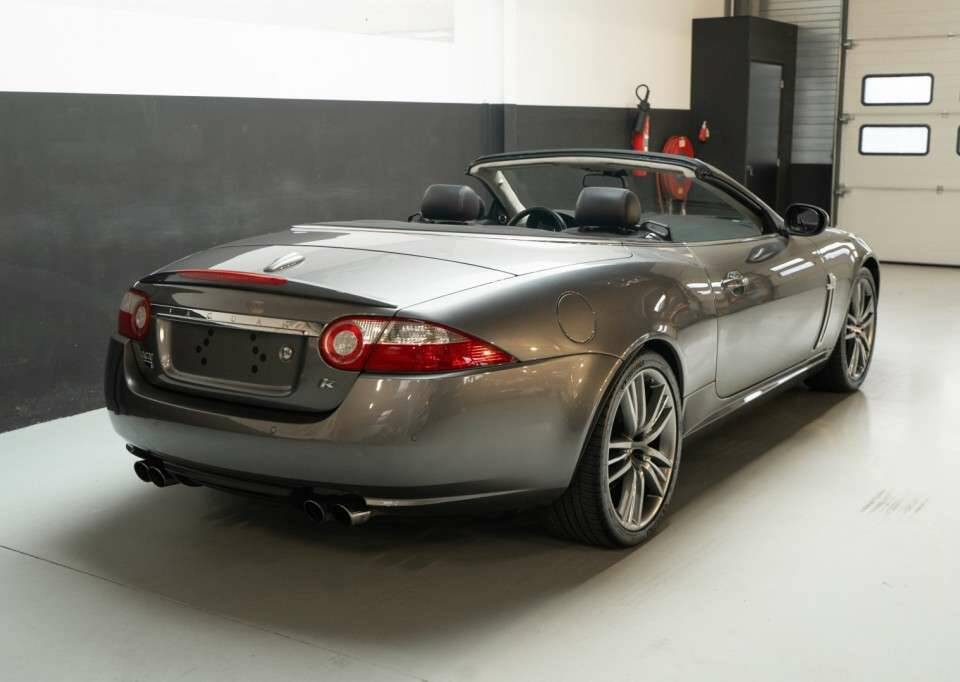 Image 5/46 of Jaguar XKR (2008)