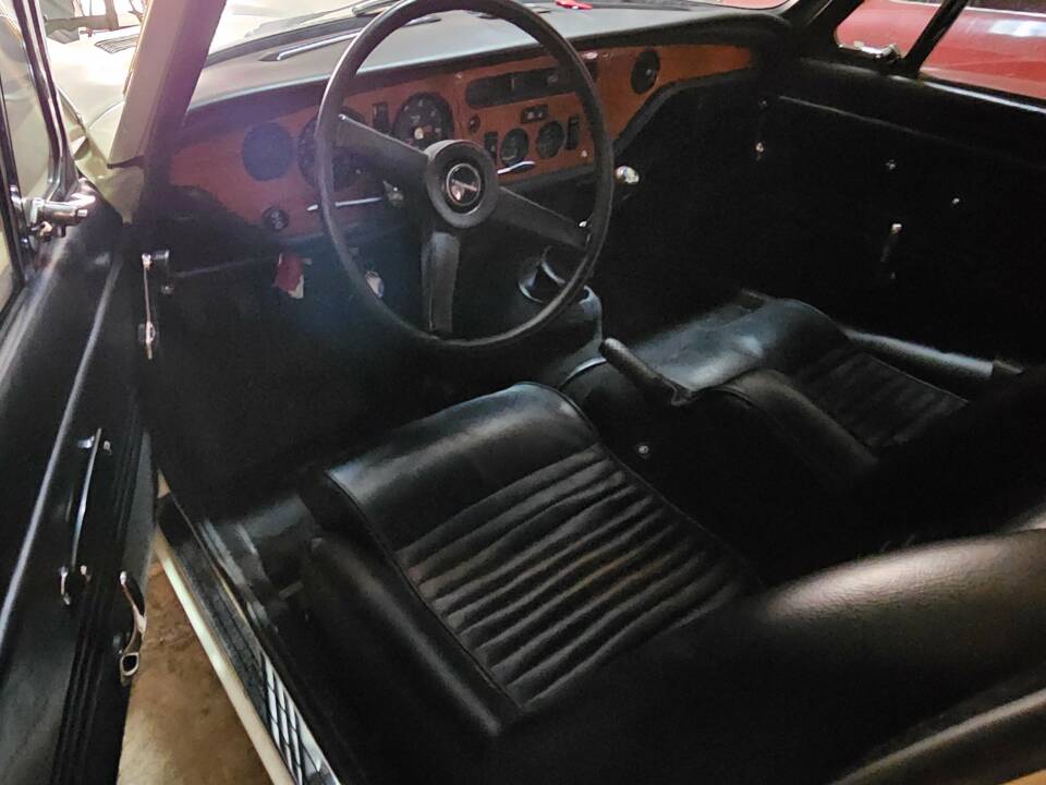 Image 6/8 of Triumph GT 6 Mk II (1970)