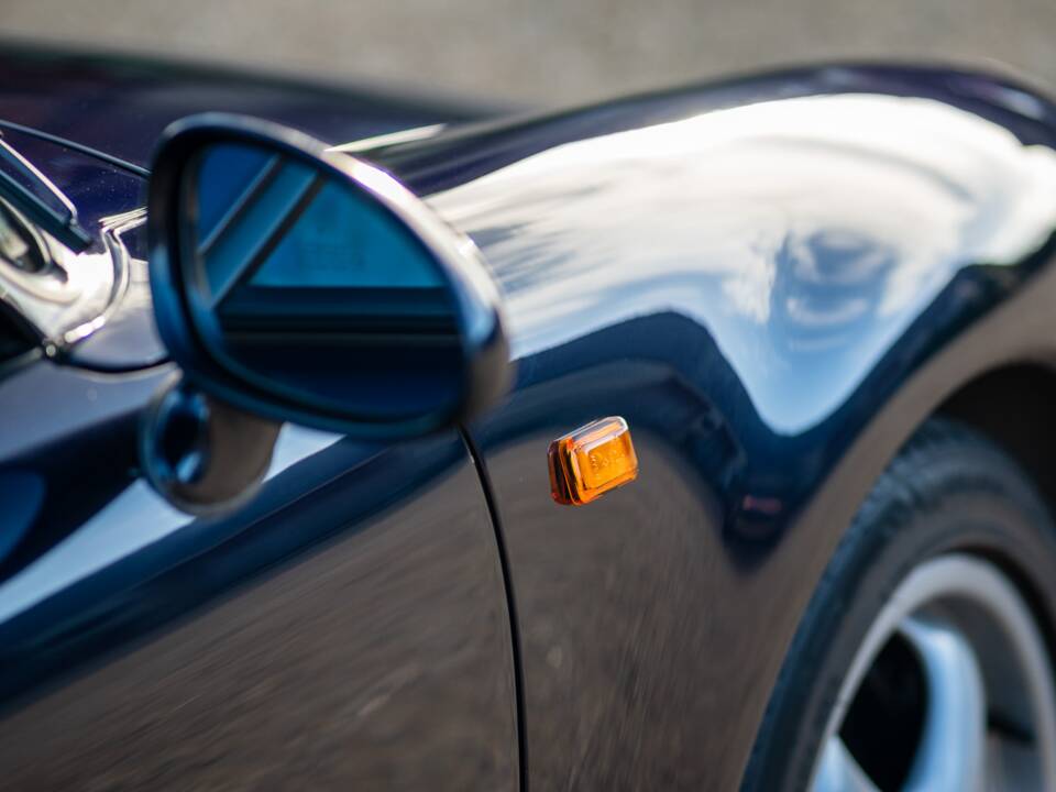 Image 72/93 de Porsche 911 Carrera (1994)