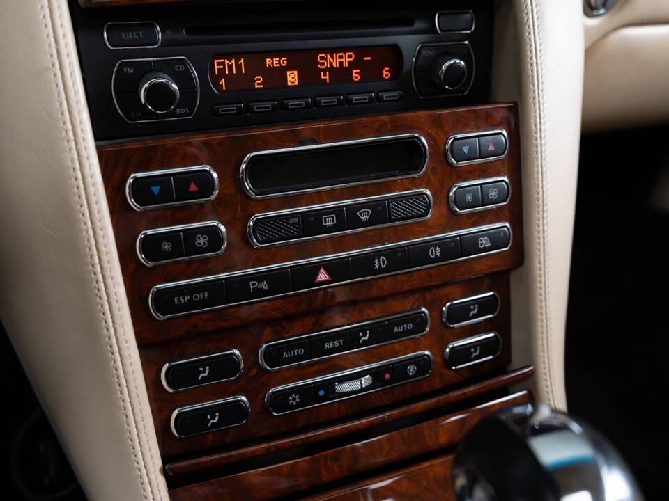 Image 30/46 of Bentley Arnage T (2004)