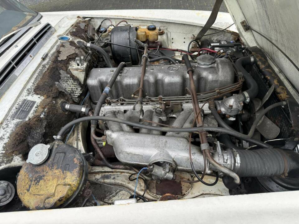 Bild 36/50 von Mercedes-Benz 230 SL (1966)