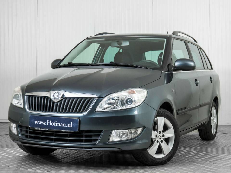 Imagen 3/50 de Skoda Fabia 1.2 TSI Combi (2014)