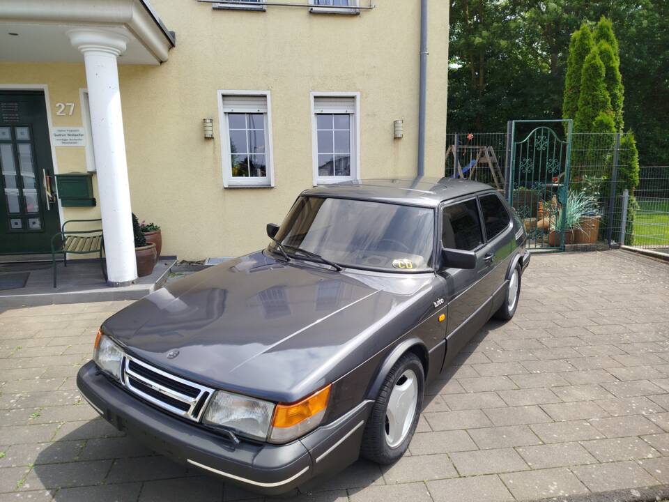 Image 3/51 of Saab 900 Turbo (1991)
