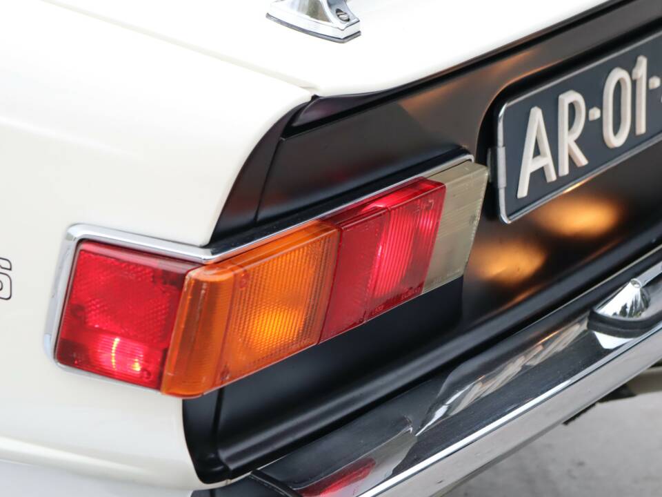 Image 24/50 de Triumph TR 6 (1970)