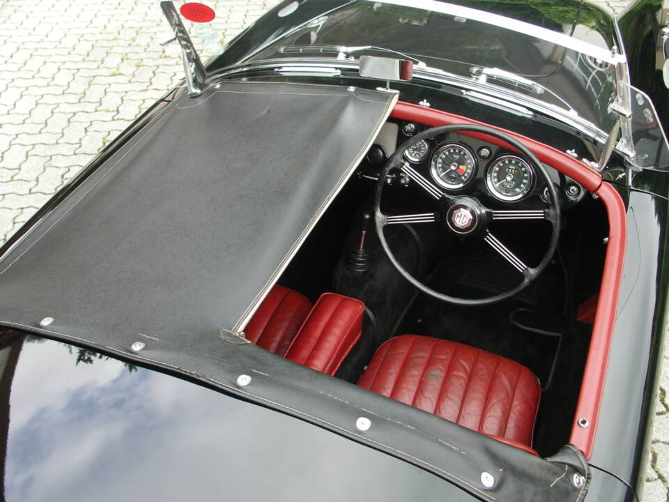 Immagine 15/36 di MG MGA 1500 (1956)