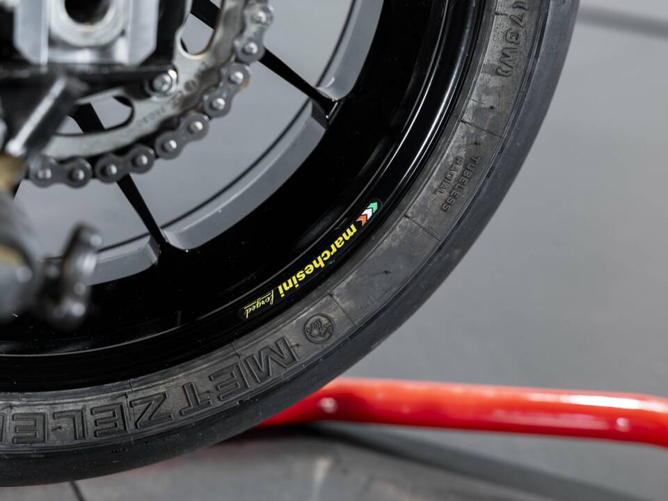 Bild 15/40 von Ducati DUMMY (2004)