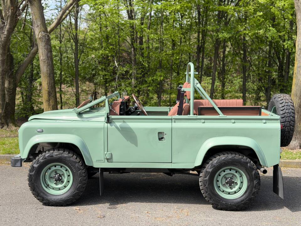 Imagen 5/74 de Land Rover Defender 90 (1998)