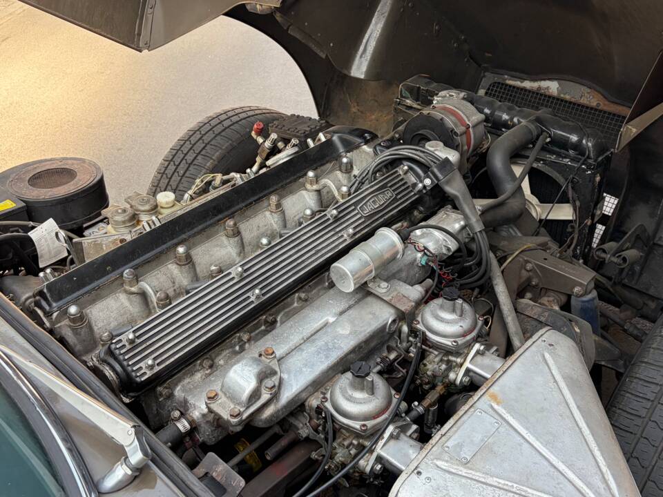 Image 61/81 de Jaguar Type E (2+2) (1969)