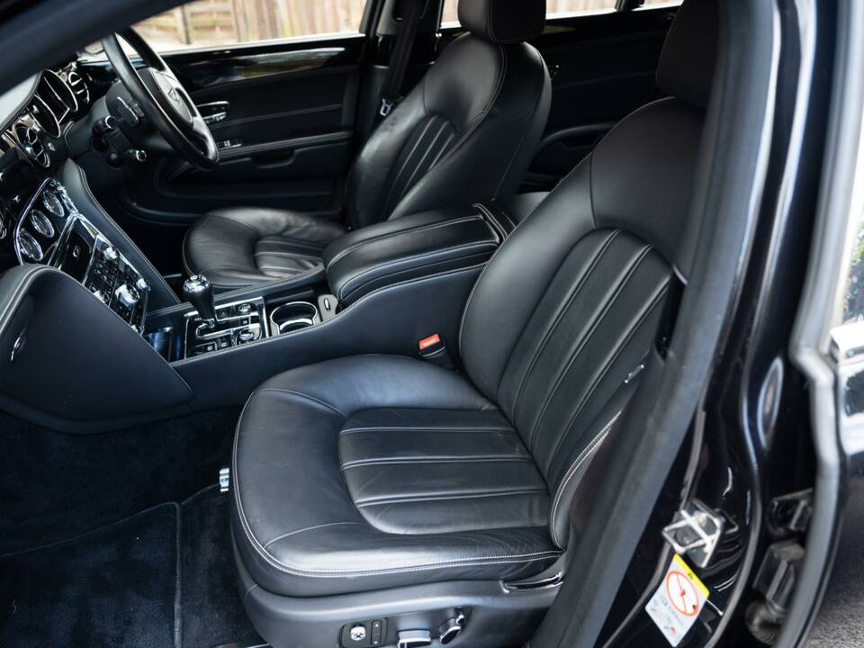 Image 15/20 of Bentley Mulsanne (2011)