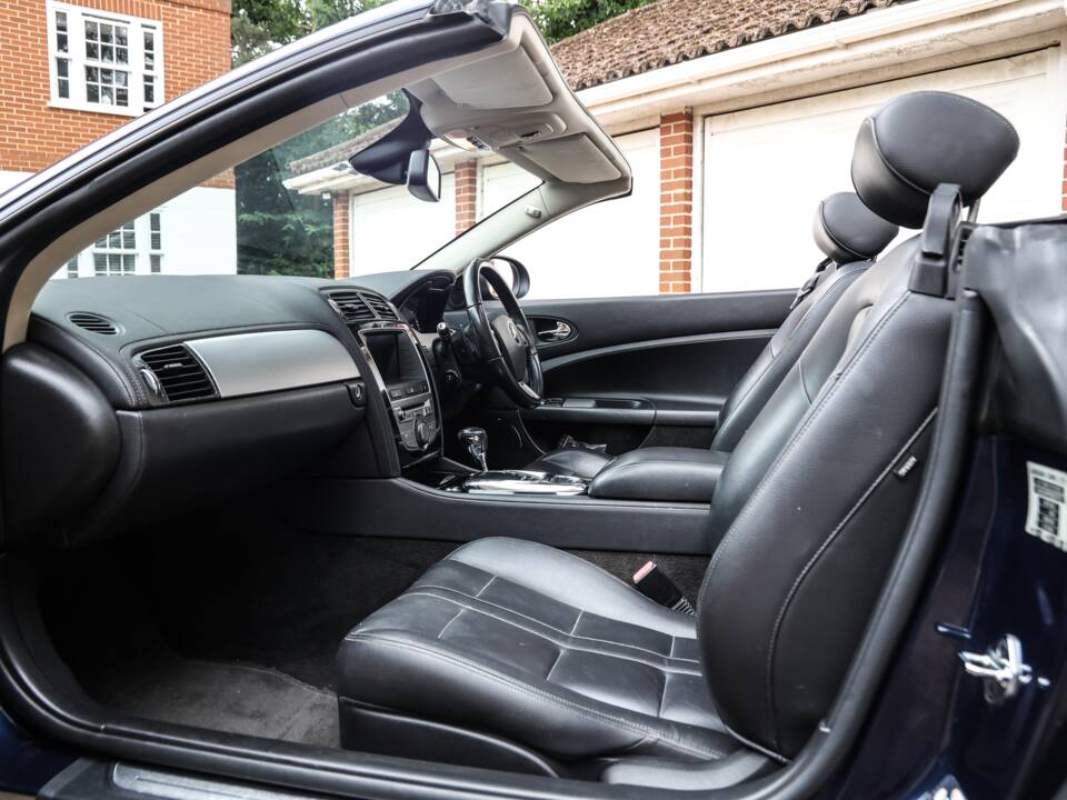 Image 16/32 de Jaguar XK 4.2 (2008)
