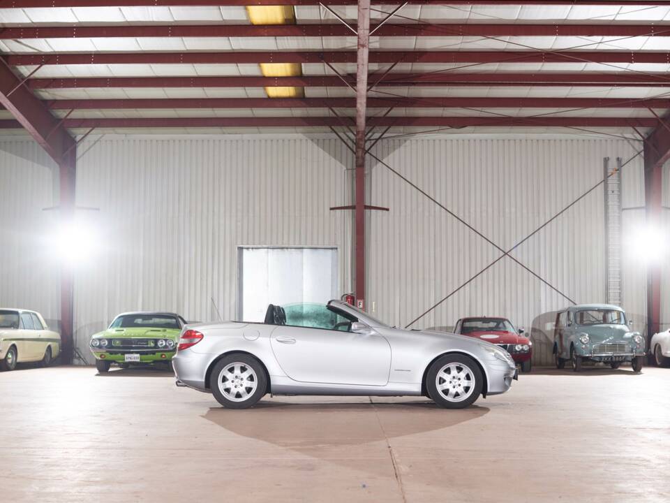 Image 9/32 of Mercedes-Benz SLK 200 Kompressor (2004)