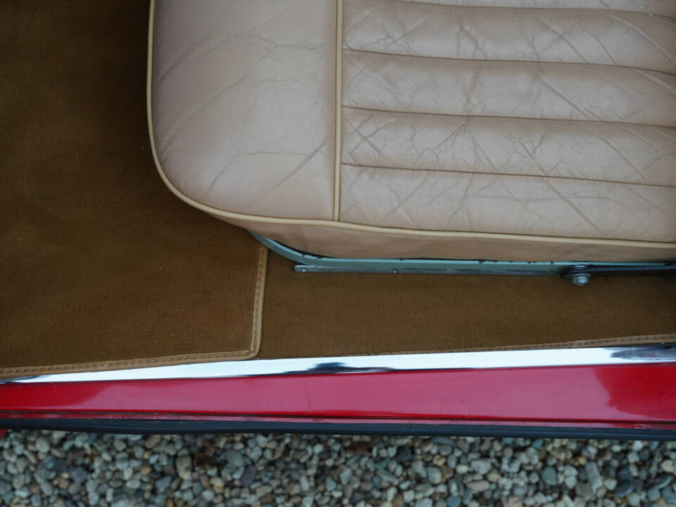 Image 46/50 of Jaguar XK 120 OTS (1954)