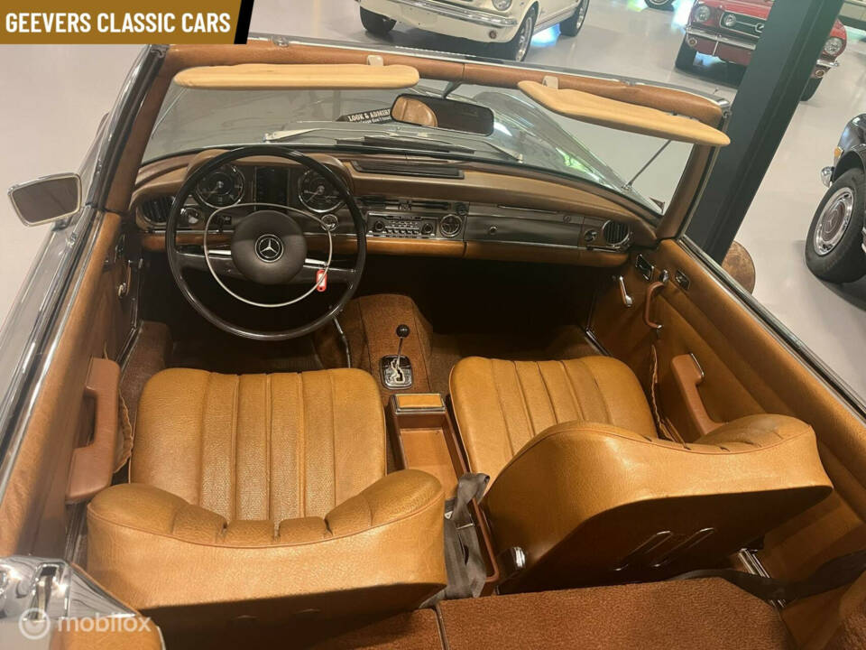 Immagine 26/33 di Mercedes-Benz 280 SL (1968)