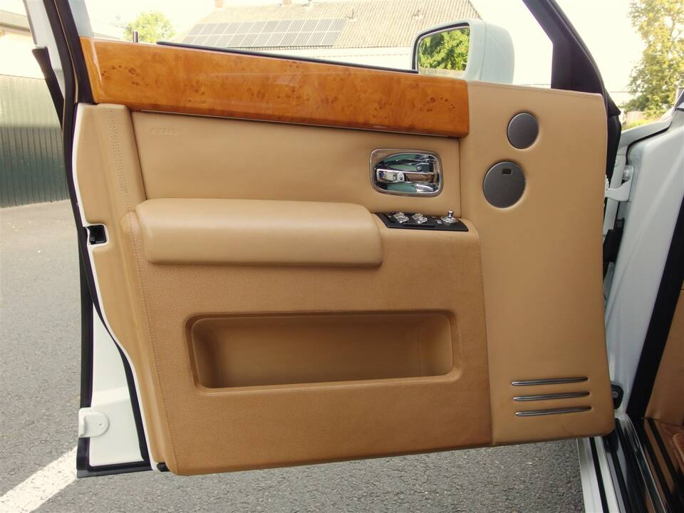 Bild 41/98 von Rolls-Royce Phantom VII (2006)
