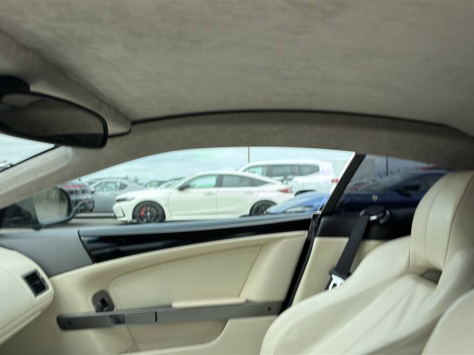 Imagen 20/60 de Aston Martin DB 9 (2011)