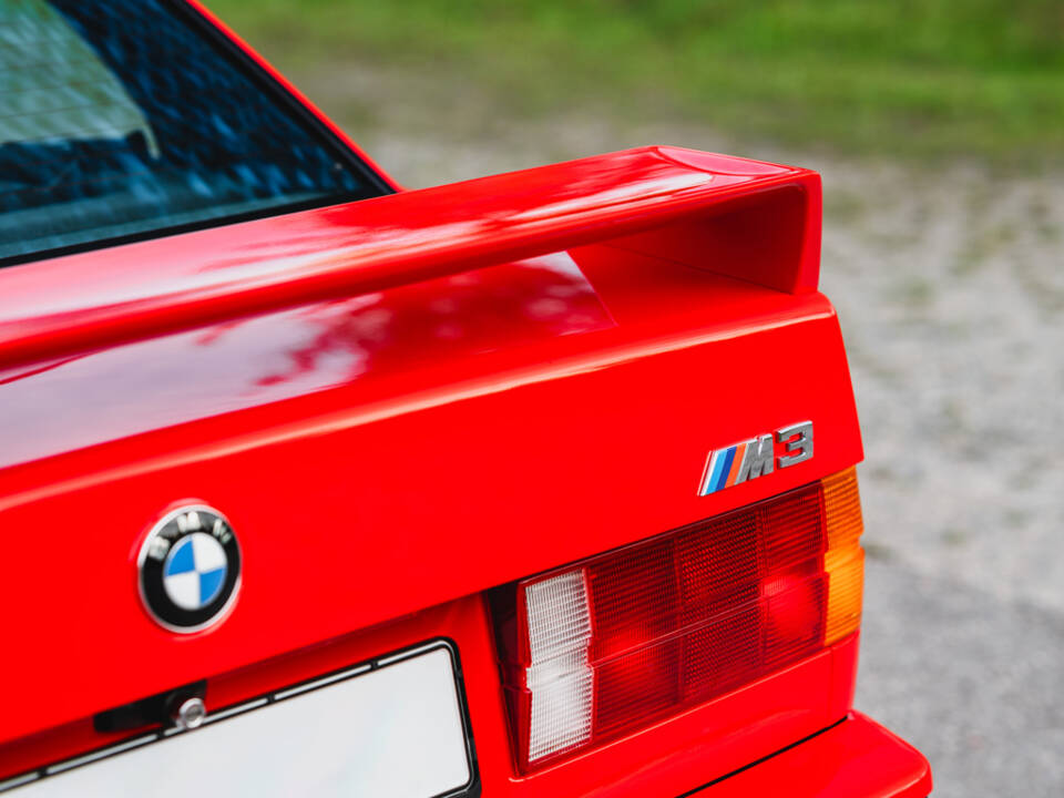 Image 6/50 of BMW M3 (1987)