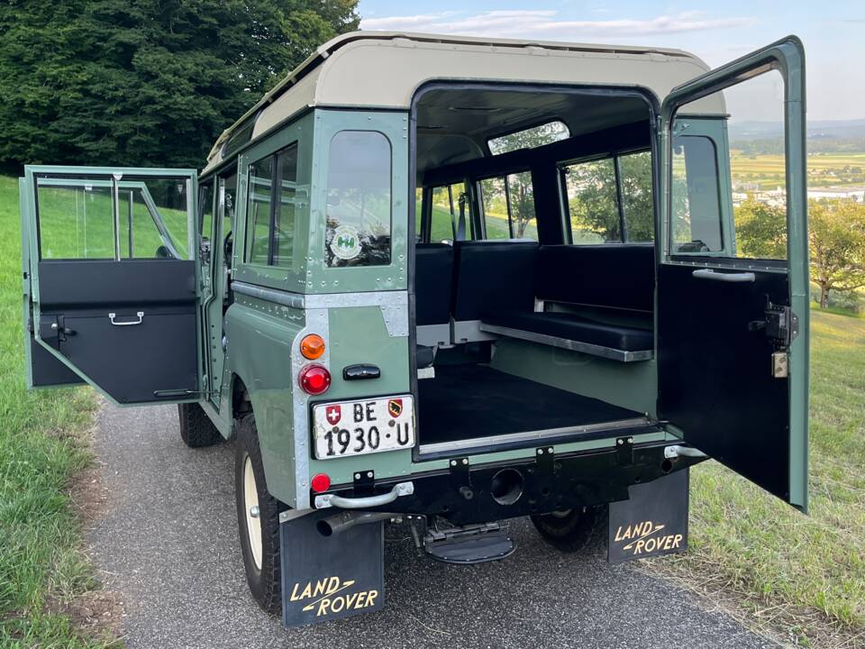 Imagen 12/99 de Land Rover 109 (1970)