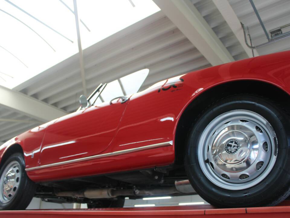 Imagen 7/50 de Alfa Romeo Giulia 1600 Spider Veloce (1965)