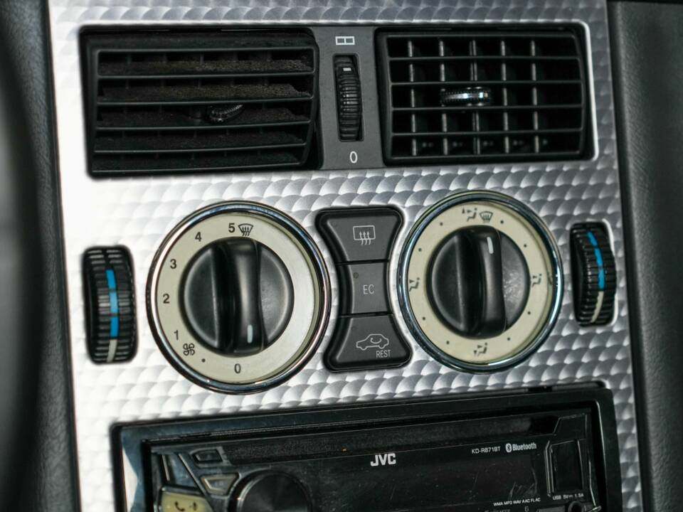 Image 11/50 of Mercedes-Benz SLK 230 Kompressor (2001)