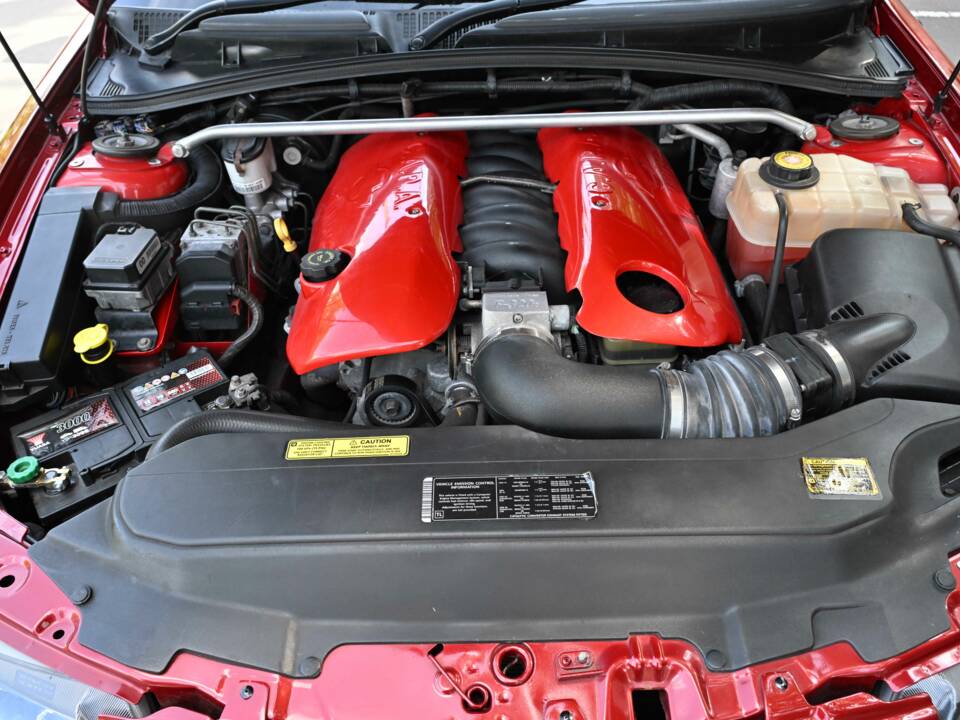 Image 14/35 of Holden Monaro CAPA F 320 C (2003)