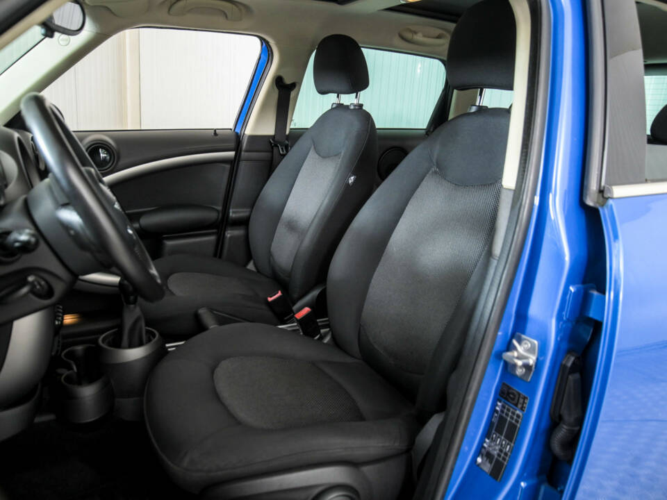 Image 34/50 of Mini Cooper Countryman (2011)