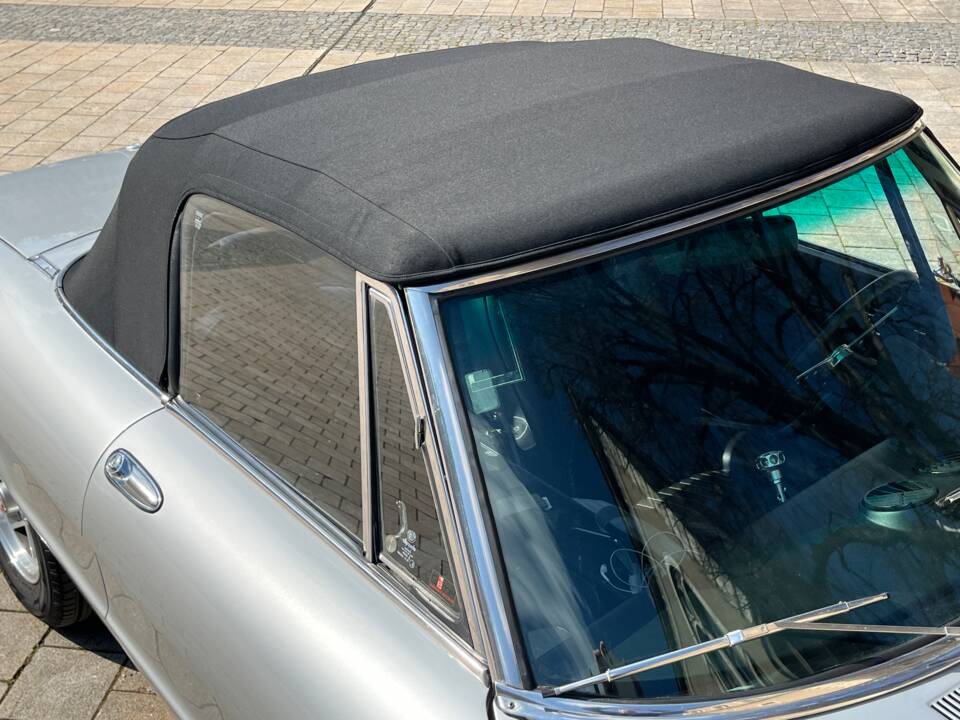 Immagine 81/88 di Alfa Romeo 1750 Spider Veloce (1971)