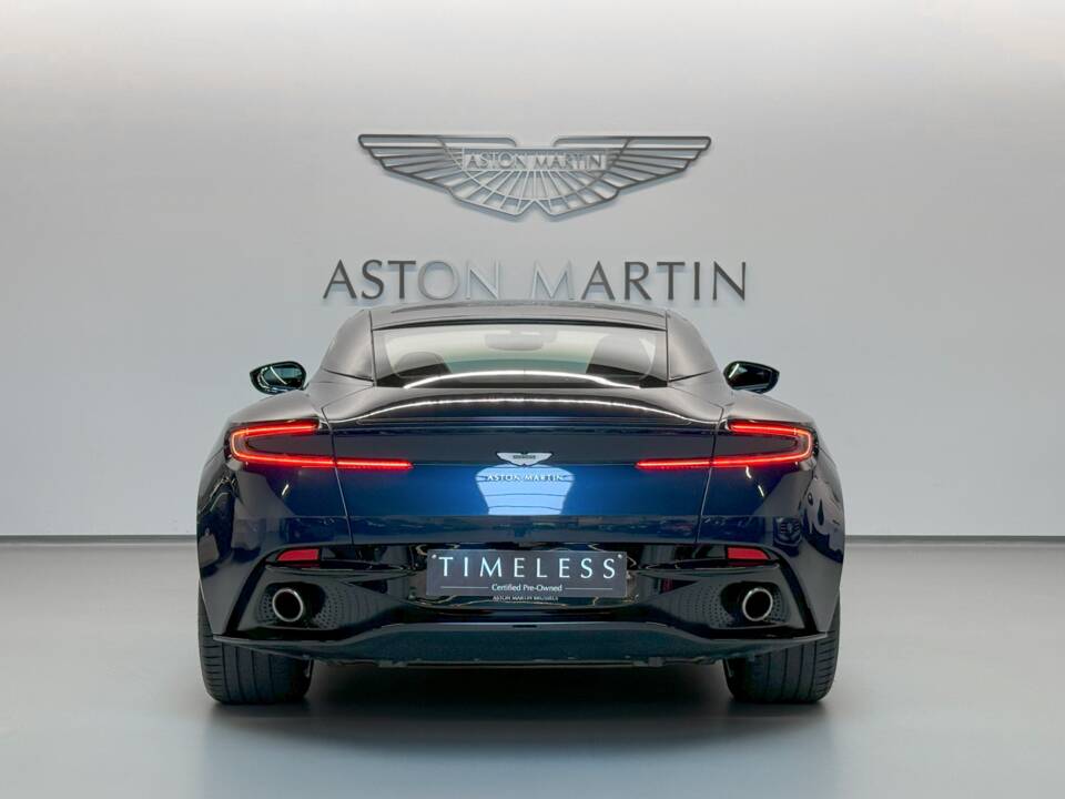 Afbeelding 7/26 van Aston Martin DB 11 V8 (2018)