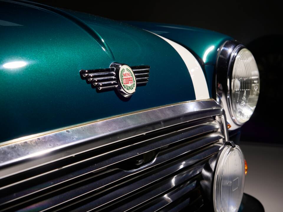 Image 17/48 de Rover Mini Cooper 1,3i (1993)