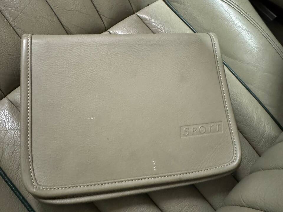 Bild 21/24 von Jaguar XJ 40 (XJ-R) (1993)