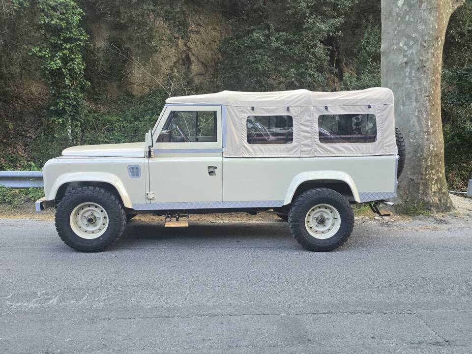 Bild 56/57 von Land Rover 110 (1989)