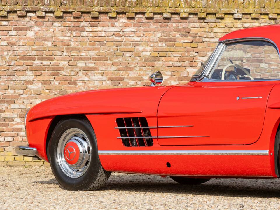 Image 36/50 of Mercedes-Benz 300 SL Roadster (1957)