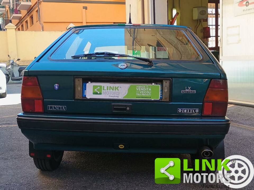Image 5/10 of Lancia Delta (1988)