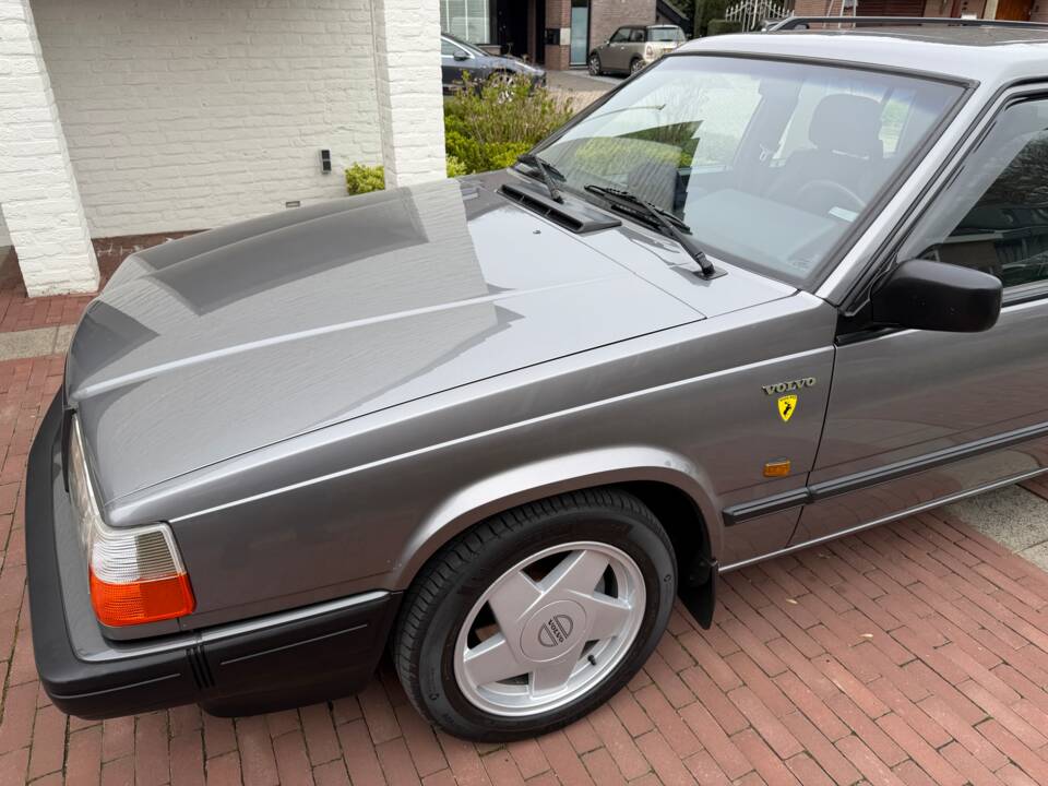 Obraz 36/53 pojazdu Volvo 740 (1990)