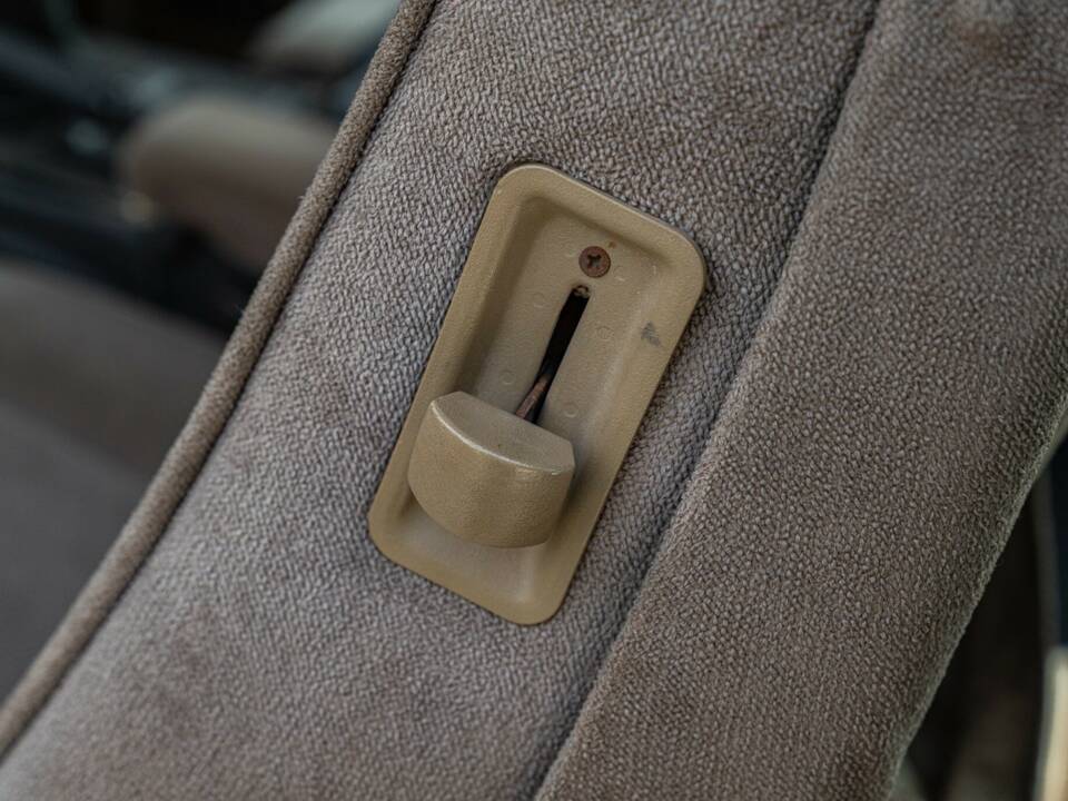 Image 29/50 of Land Rover Range Rover Classic CSK (1991)