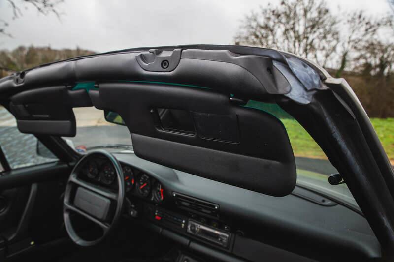 Image 50/50 de Porsche 911 Carrera 3.2 (1989)