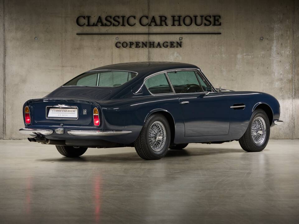 Afbeelding 11/60 van Aston Martin DB 6 (1968)