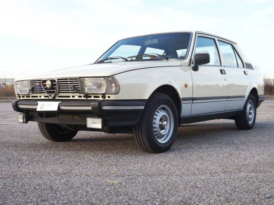 Image 6/50 of Alfa Romeo Giulietta 1.8 (1983)