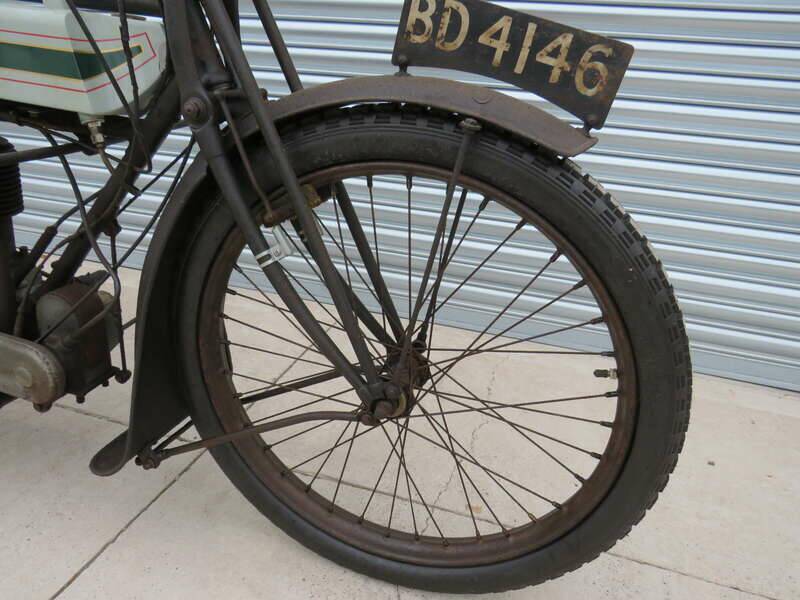 Image 32/47 of Triumph Model H (1919)