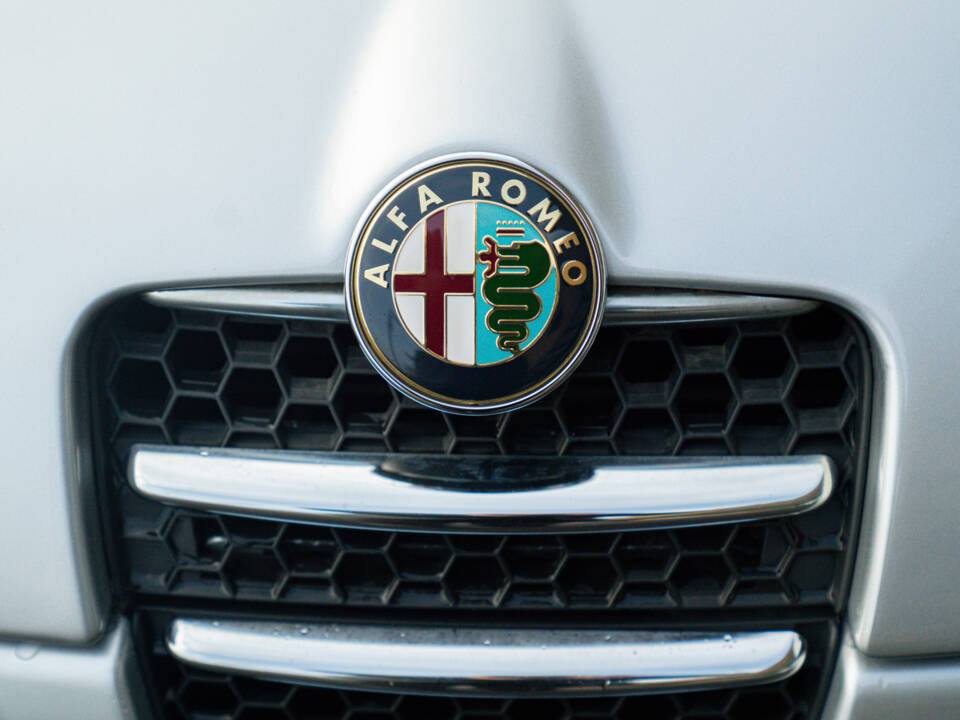 Immagine 15/46 di Alfa Romeo GTV 2.0 JTS (2003)