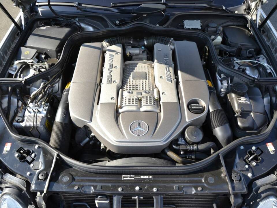 Imagen 54/100 de Mercedes-Benz E 55 AMG (2003)