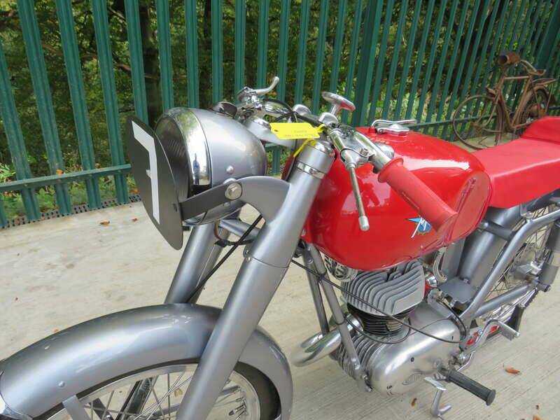 Bild 7/45 von MV Agusta 150 Sport (1953)