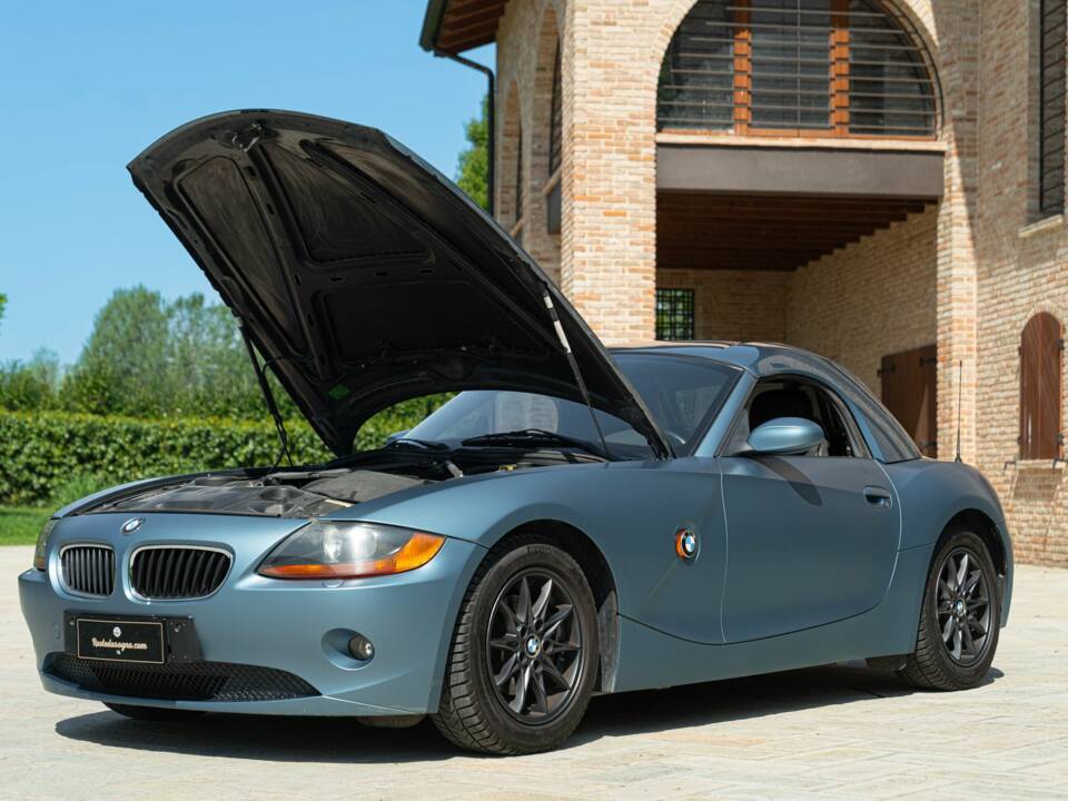 Image 42/49 of BMW Z4 2.2i (2004)