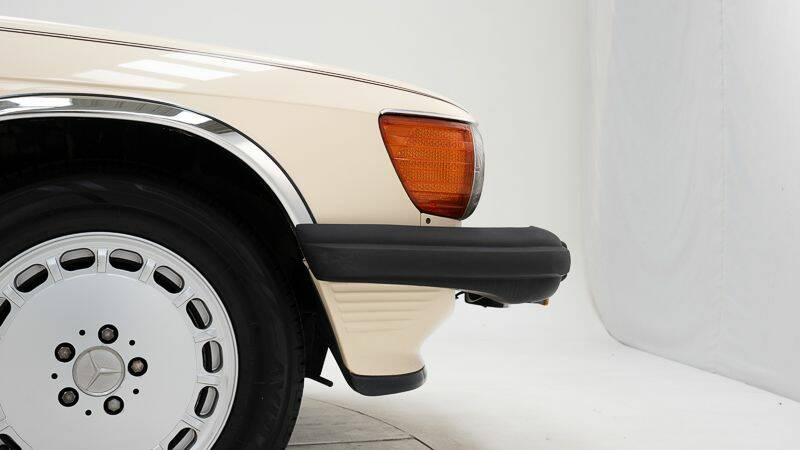 Imagen 11/15 de Mercedes-Benz 560 SL (1986)