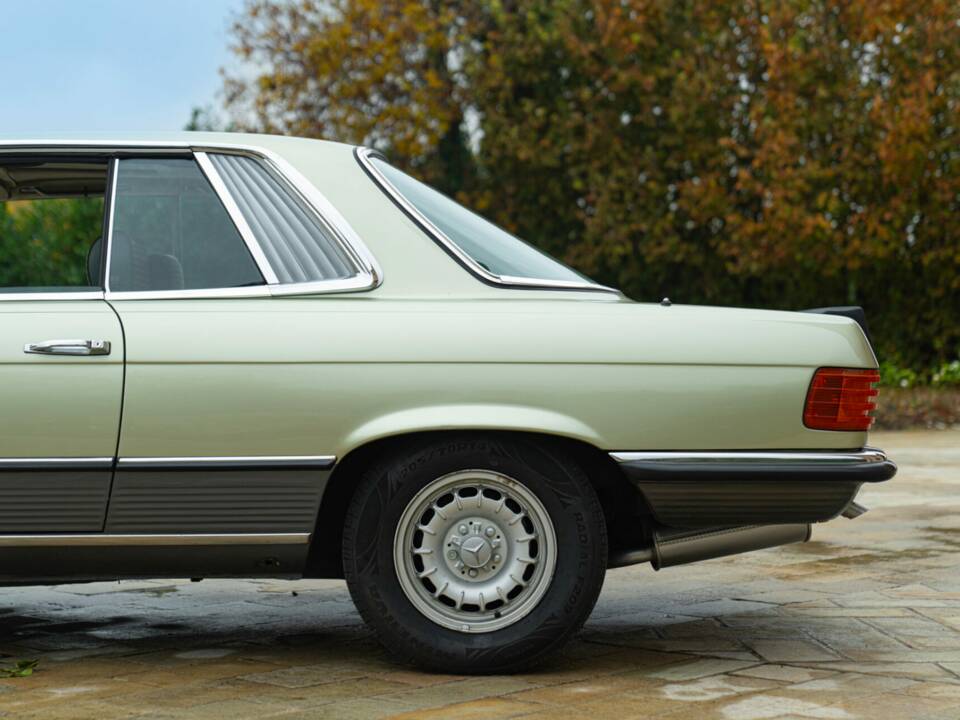Image 10/50 of Mercedes-Benz 500 SLC (1984)